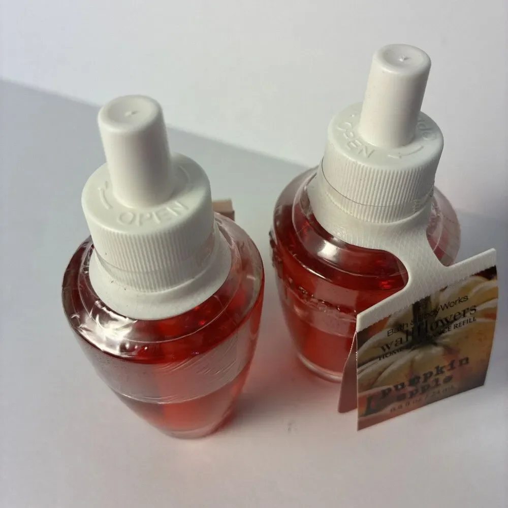 Lot of 2 Bath & Body Works PUMPKIN APPLE Wallflower Refill Bulbs